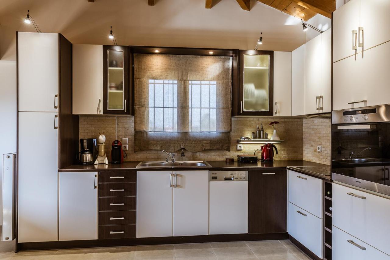 Cactus Maisonette Near Airport Villa Pórto Ráfti Kültér fotó